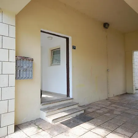 アパート Fuer 4 Personen Ca 50 Qm In Njivice, Kvarner Bucht Krk ニヴィーチェ