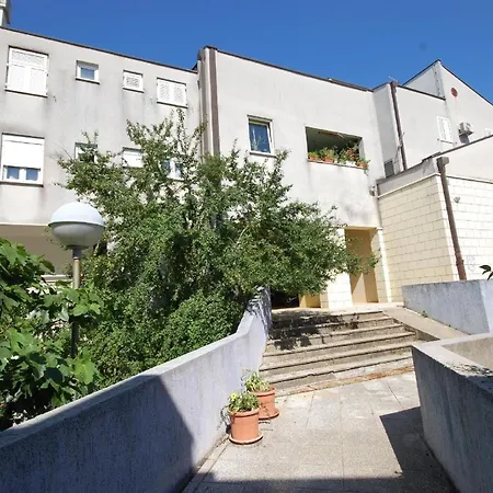 Fuer 4 Personen Ca 50 Qm In Njivice, Kvarner Bucht Krk